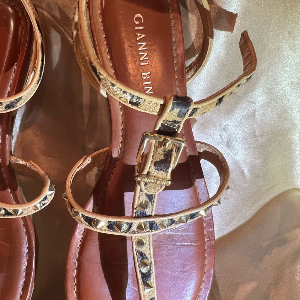 Shoes - Picture 7 of 12